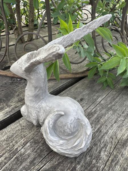 Der aufmersame Fuchs aus DER KLEINE PRINZ | Kunststein | Antoine de Saint-Exupéry©